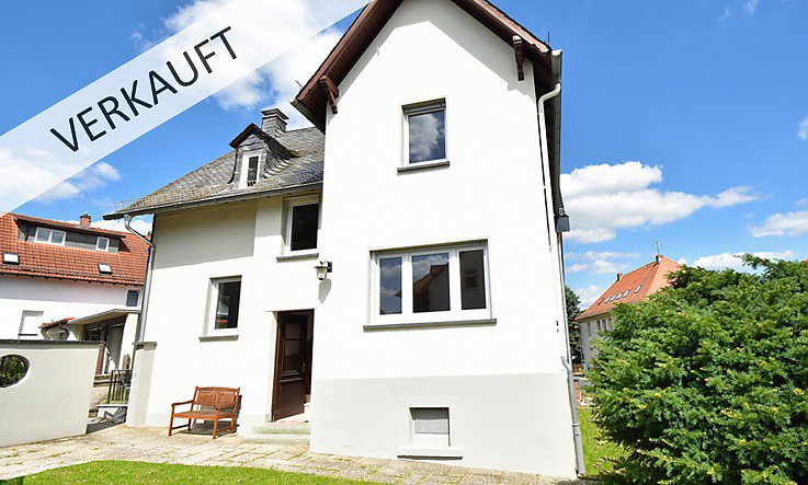 Foto Haus auf sonnigem Grundstück in Neu Anspach
