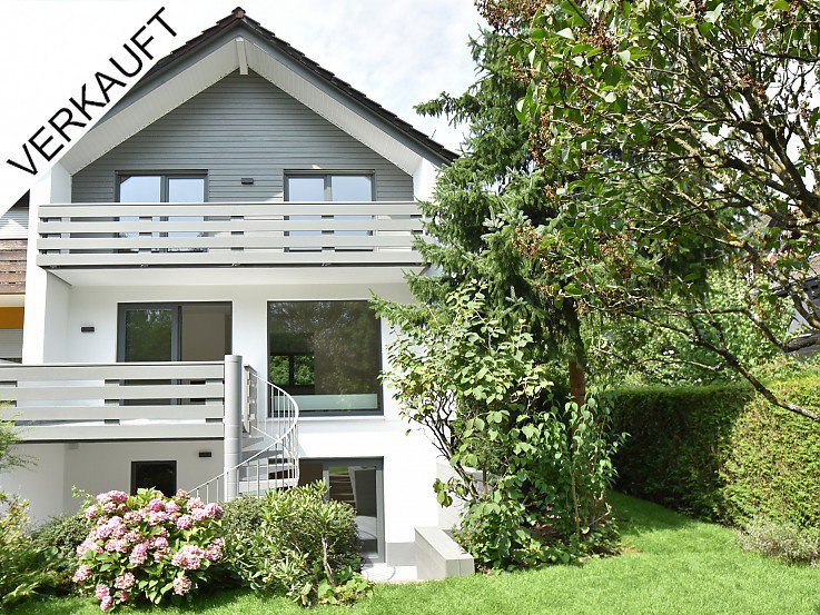 Foto Stilvoll und chick: Reihenendhaus in Bad Homburg