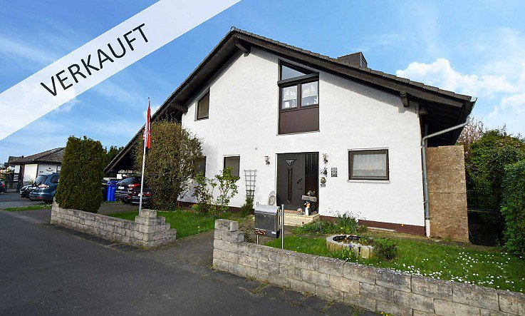 Foto Charmantes Einfamilienhaus mit gepflegtem Garten und gro�em Potential in idyllischer Feldrandlage