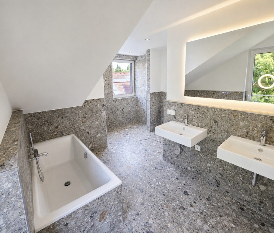 Badezimmer Doppelhaush�lfte Kronberg im Taunus / Sch�nberg (Taunus)
