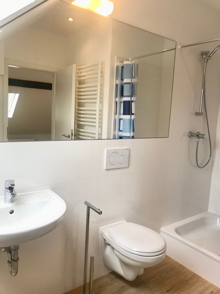 Bad Dachgeschosswohnung Friedrichsdorf