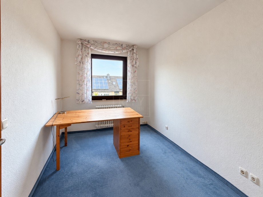 Zimmer-2 Reihenmittelhaus Neu-Anspach