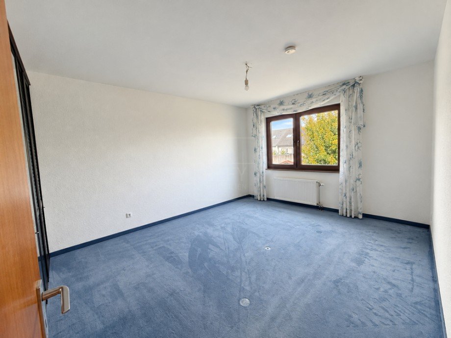Zimmer-1 Reihenmittelhaus Neu-Anspach