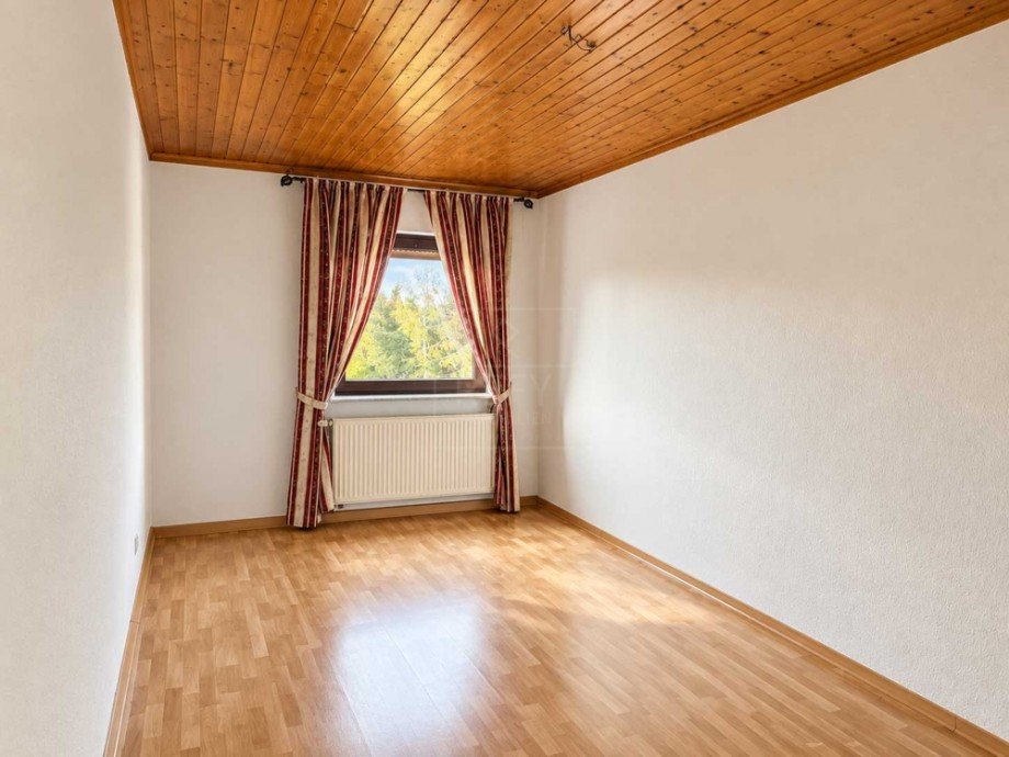 Zimmer Einfamilienhaus Hirzenhain