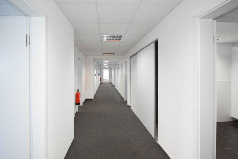 Flur B�rohaus Usingen