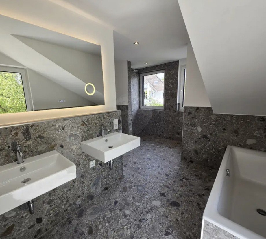 Badezimmer Doppelhaush�lfte Kronberg im Taunus / Sch�nberg (Taunus)