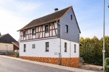 Hauptbild Charmantes Fachwerkhaus mit historischem Flair in Hirzenhain