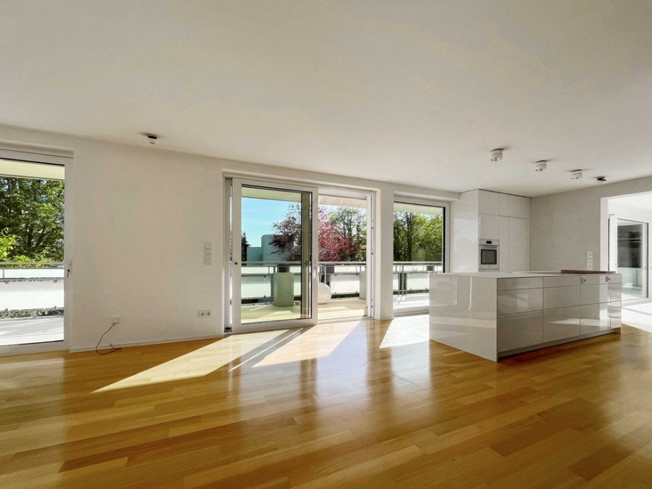 K�che, Essbereich, Wohnzimmer Terrassenwohnung Bad Homburg vor der H�he