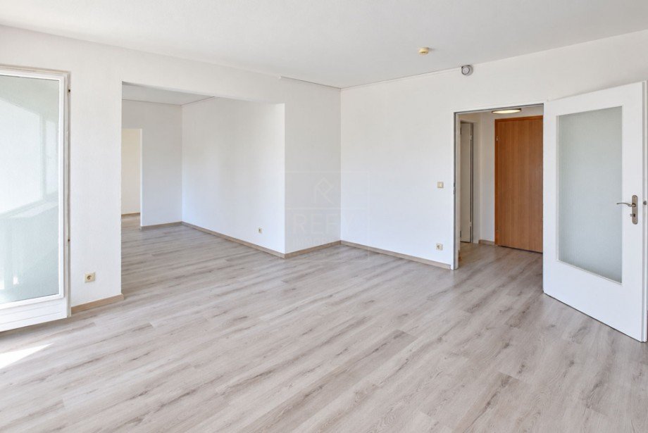 Wohnzimmer,-Eingang Etagenwohnung Bad Homburg vor der H�he