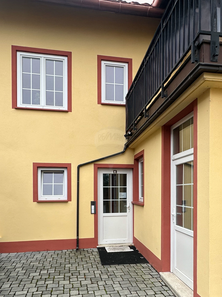 Hausansicht Mehrfamilienhaus Friedrichsdorf / Burgholzhausen vor der H�he